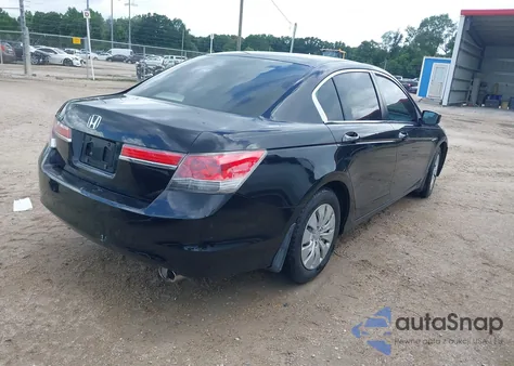2011 Honda Accord 2.4 Lx z USA, uszkodzony, nr VIN 1HGCP2F33BA116457